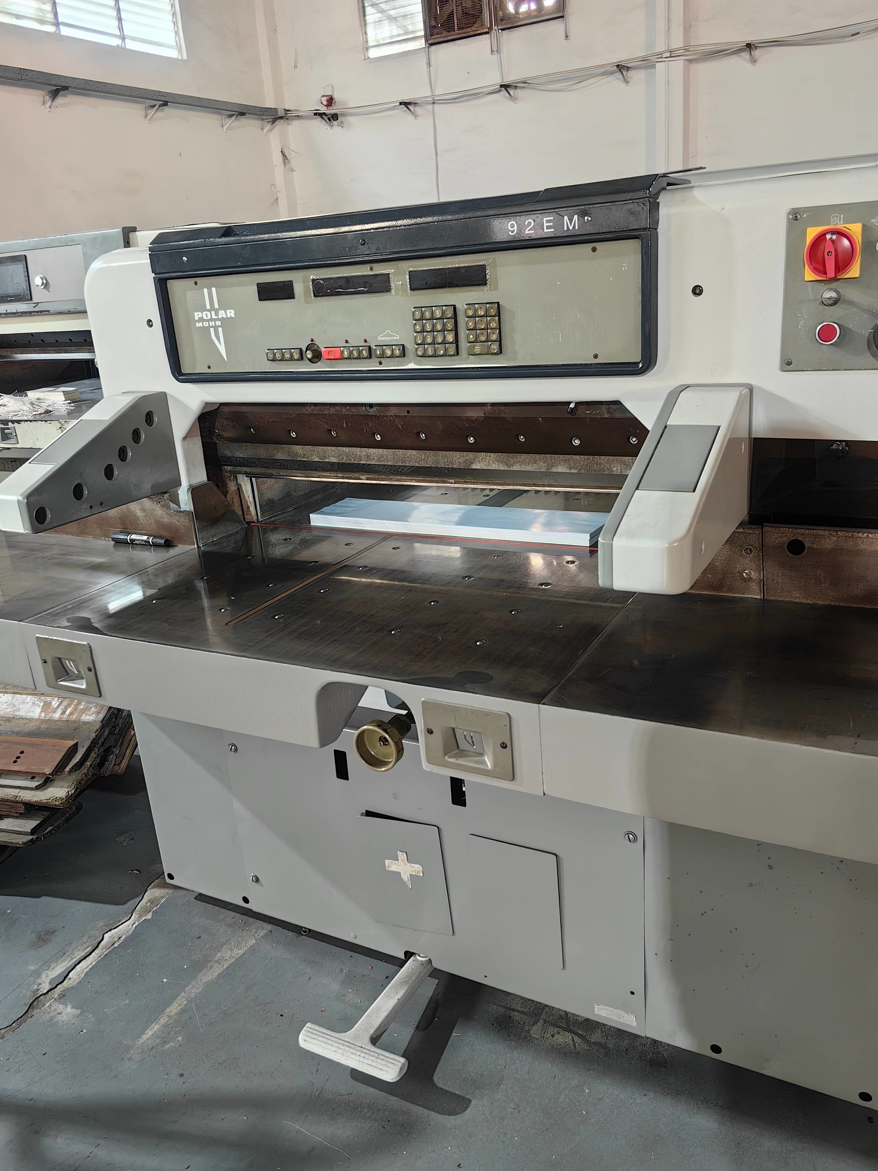 Fully Automatic Programming Guillotine Machine Factory