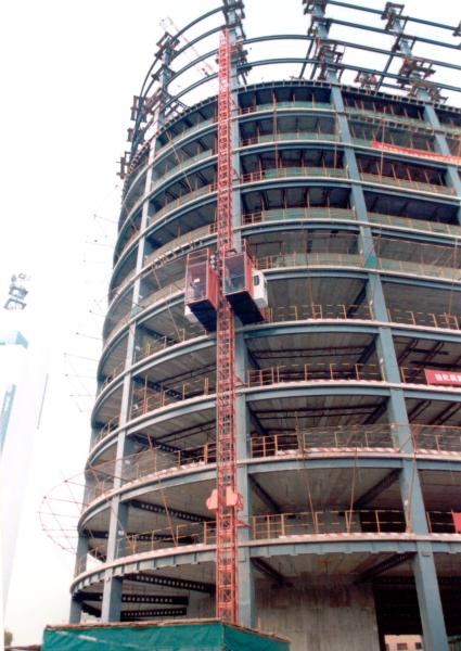 Buy cheap Painted Personnel Material Hoist / Material Handling Lift from wholesalers