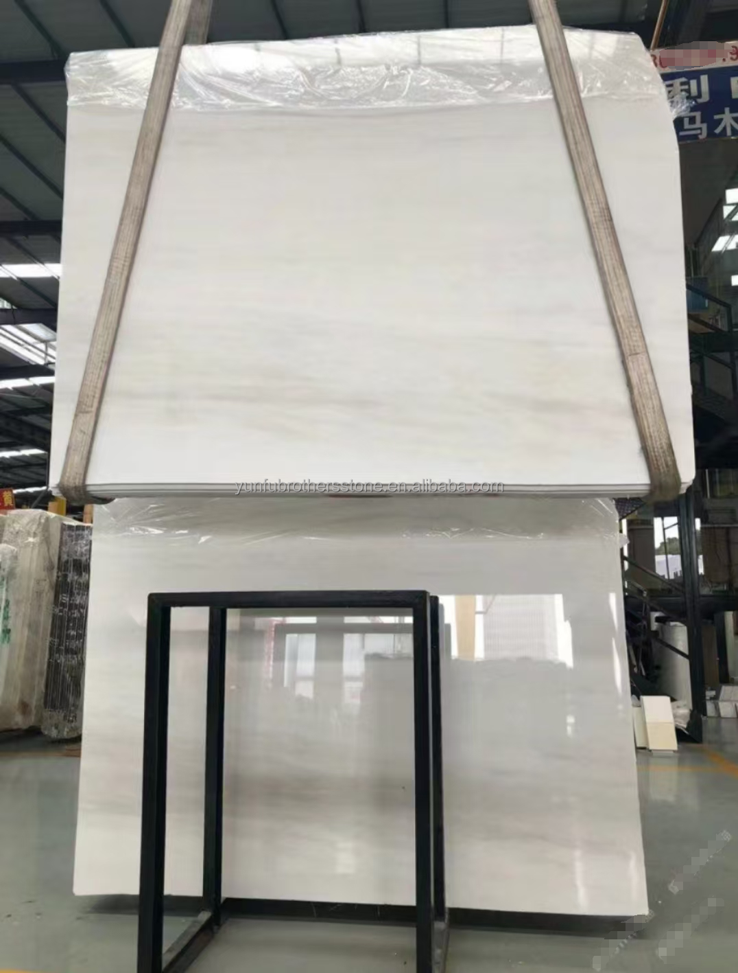 Customized Size Polished Italian White Marble Tile Top-Grade Stone for Hotel Floor