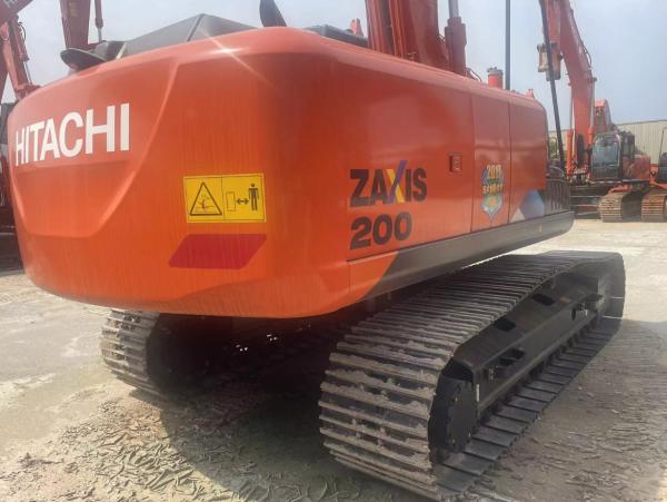 Buy cheap 20 Ton Japan Brand Used Excavators Hitachi Zx200 Crawler Hydraulic 0.9m³ Bucket Capacity Digger from wholesalers