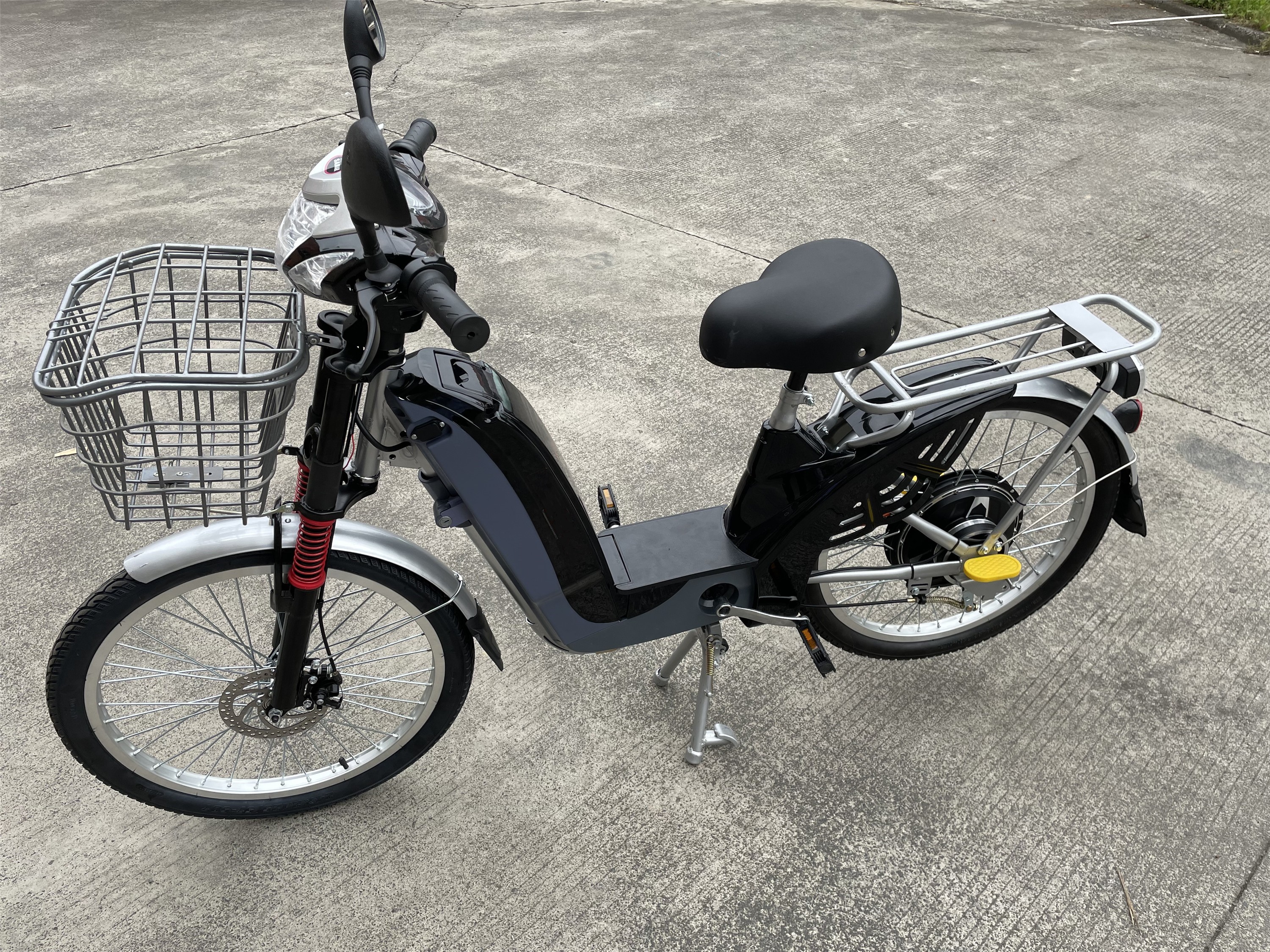 Max Speed 30 - 50Km/H Electric Bicycle 24 Inch 48V 350W City E Bikes