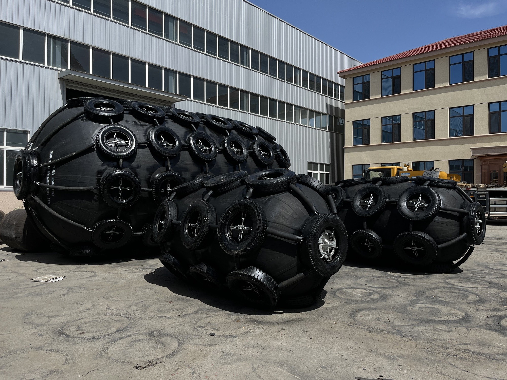 High Performance Rubber Yokohama Pneumatic Fender With Pressure Resistance