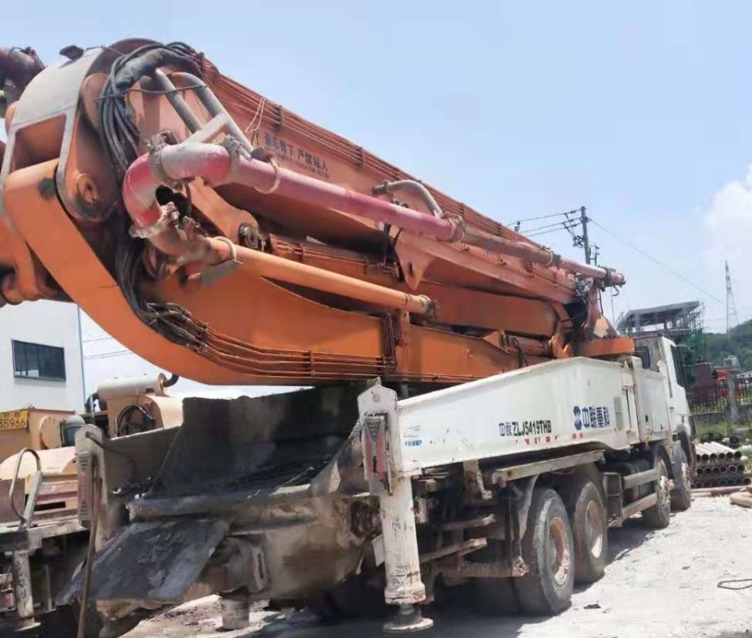 2012 High Quolity Truck Mounted Concrete Boom Pump Concrete Cylinder