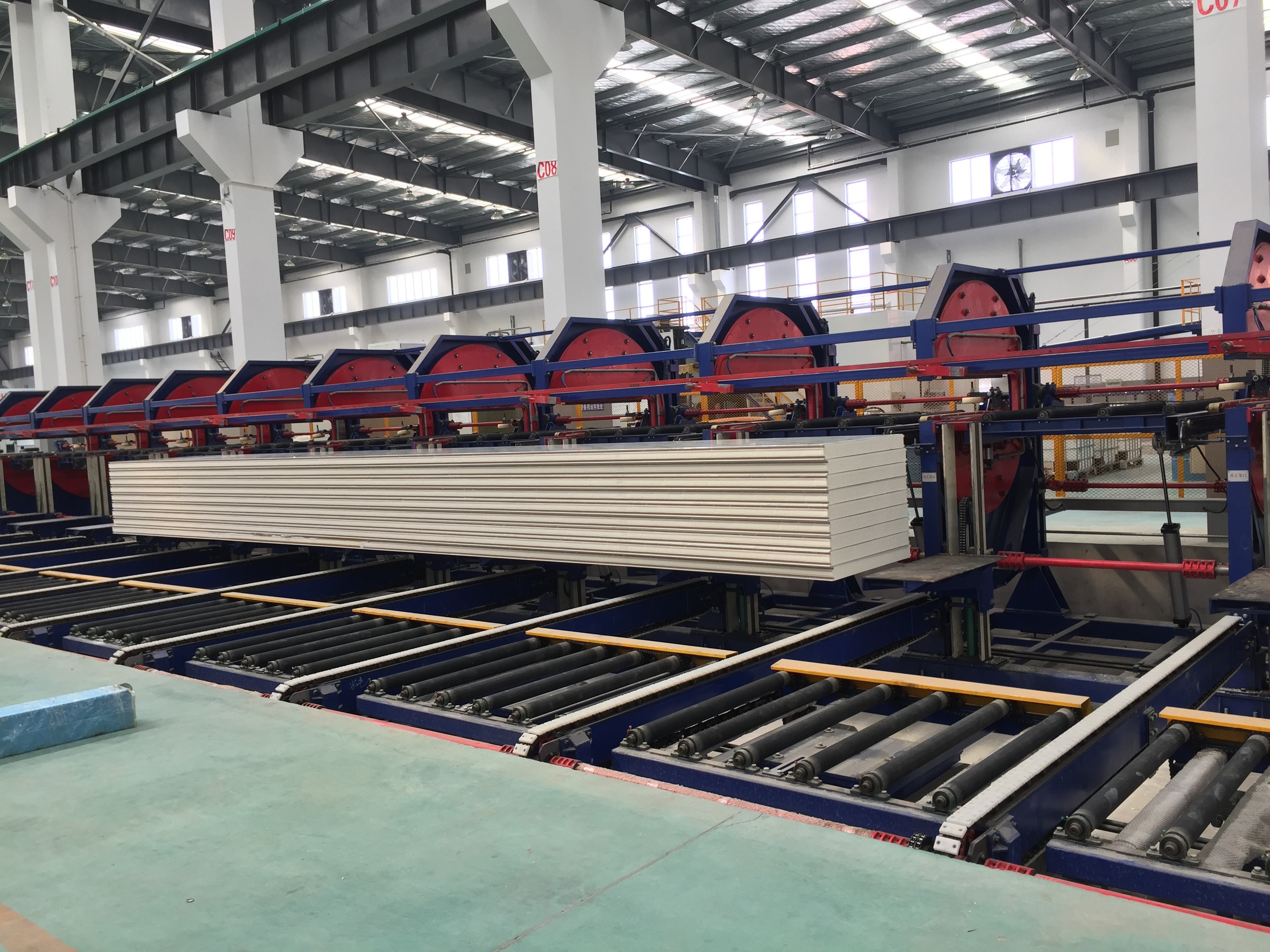 PIR Sandwich Cold Storage Insulation Board Customized Length 150mm Thick