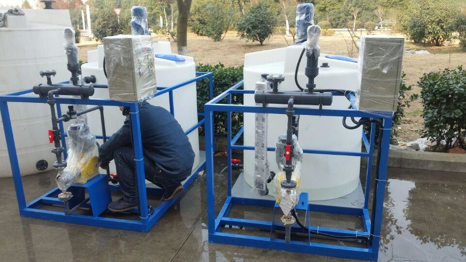 Silver Automatic Dosing Machine , Chemical Automatic Dosing Units