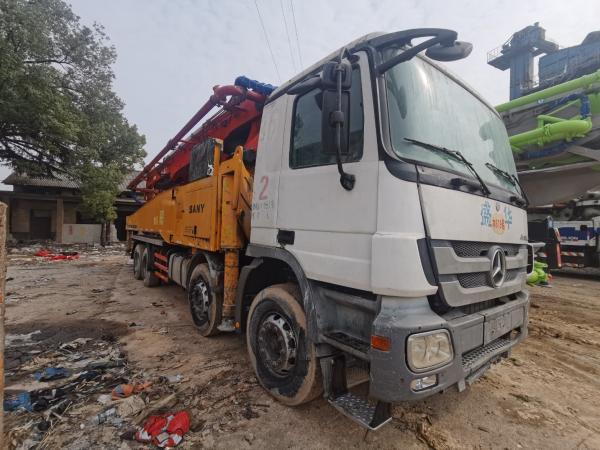 2014 Used 52m Concrete Pump Truck with 1540 Feeding Height and Semi-Dry