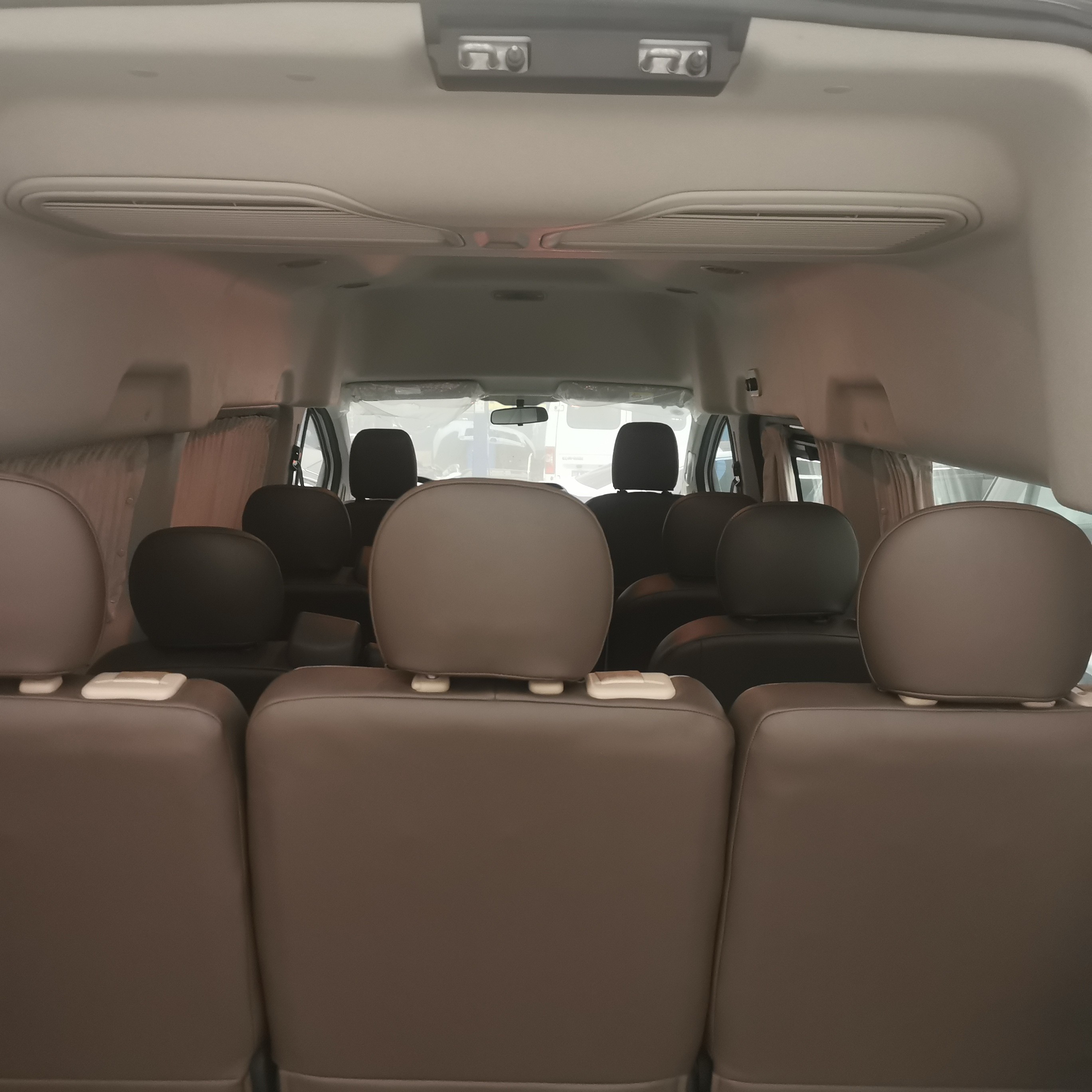 Ford Transit Van Business Minibus Vehicle 4×2 7 Seat -9 Seat