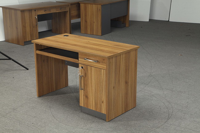 MFC / MDF Materials Office Computer Desk Panel Wood Style 1200*600*750mm Size