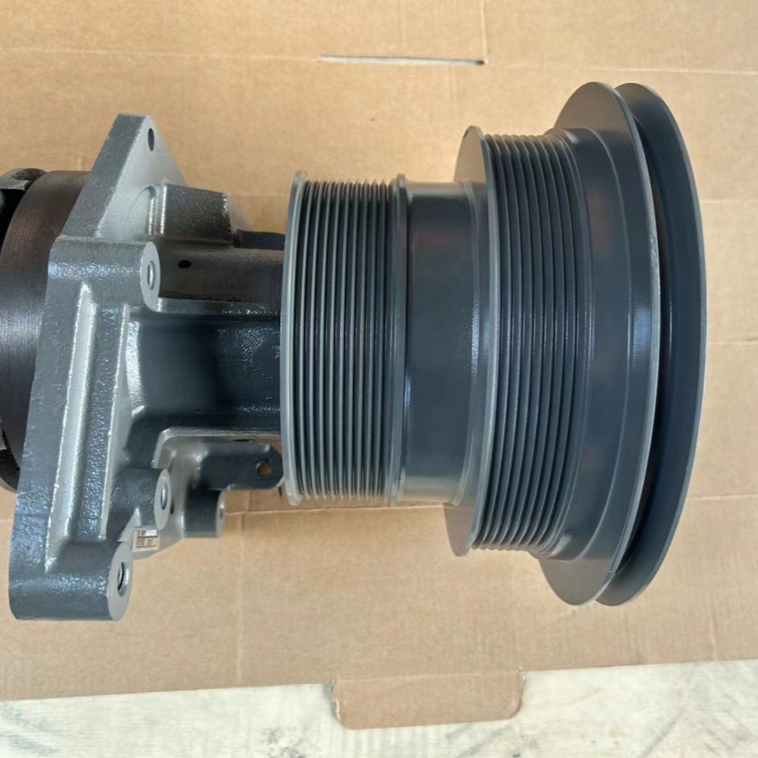 612600061697 Weichai Engine Water Pump Spare Parts for Heavy Duty Truck Maintenance