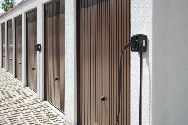 Buy cheap Wall-Mounted 220-240V EV Charger with IP55 Rating from wholesalers