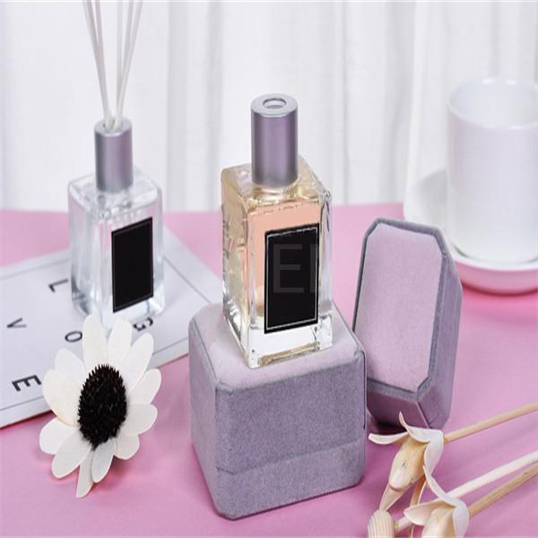 Buy cheap 500 Pieces Eco Friendly Empty Glass Aroma Oil Bottle With Screw Cap from wholesalers
