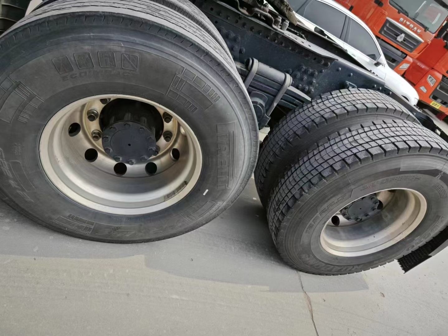 Faw Jiefang Truck Used Tractor Head J7 500 Hp 6x4 Strong