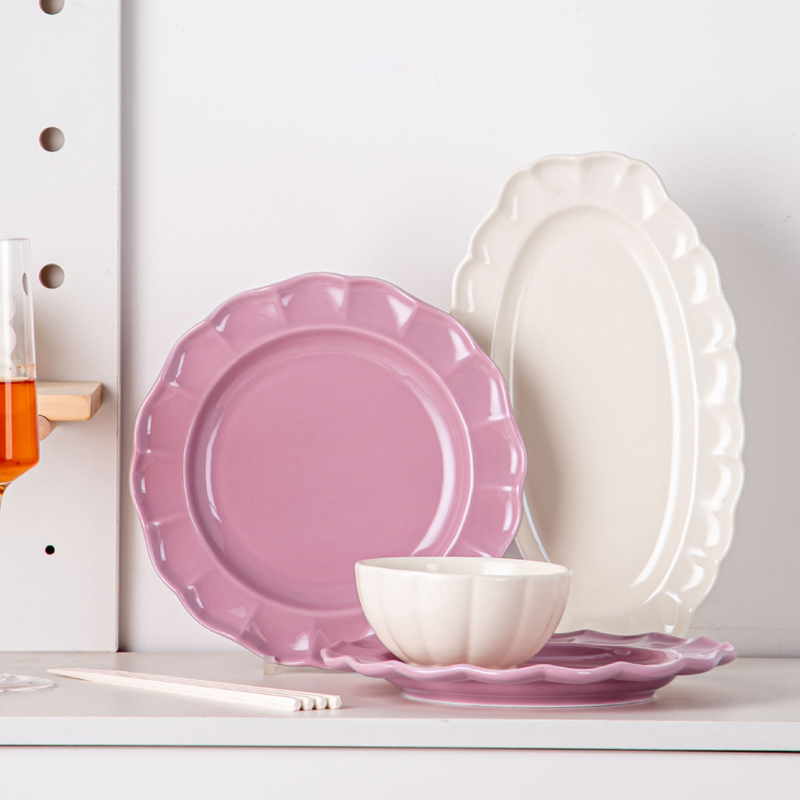 Plant Pattern Type Ceramic Dinnerware Set Dishes Luxury Vietnam Nordic Floral Flower Shape