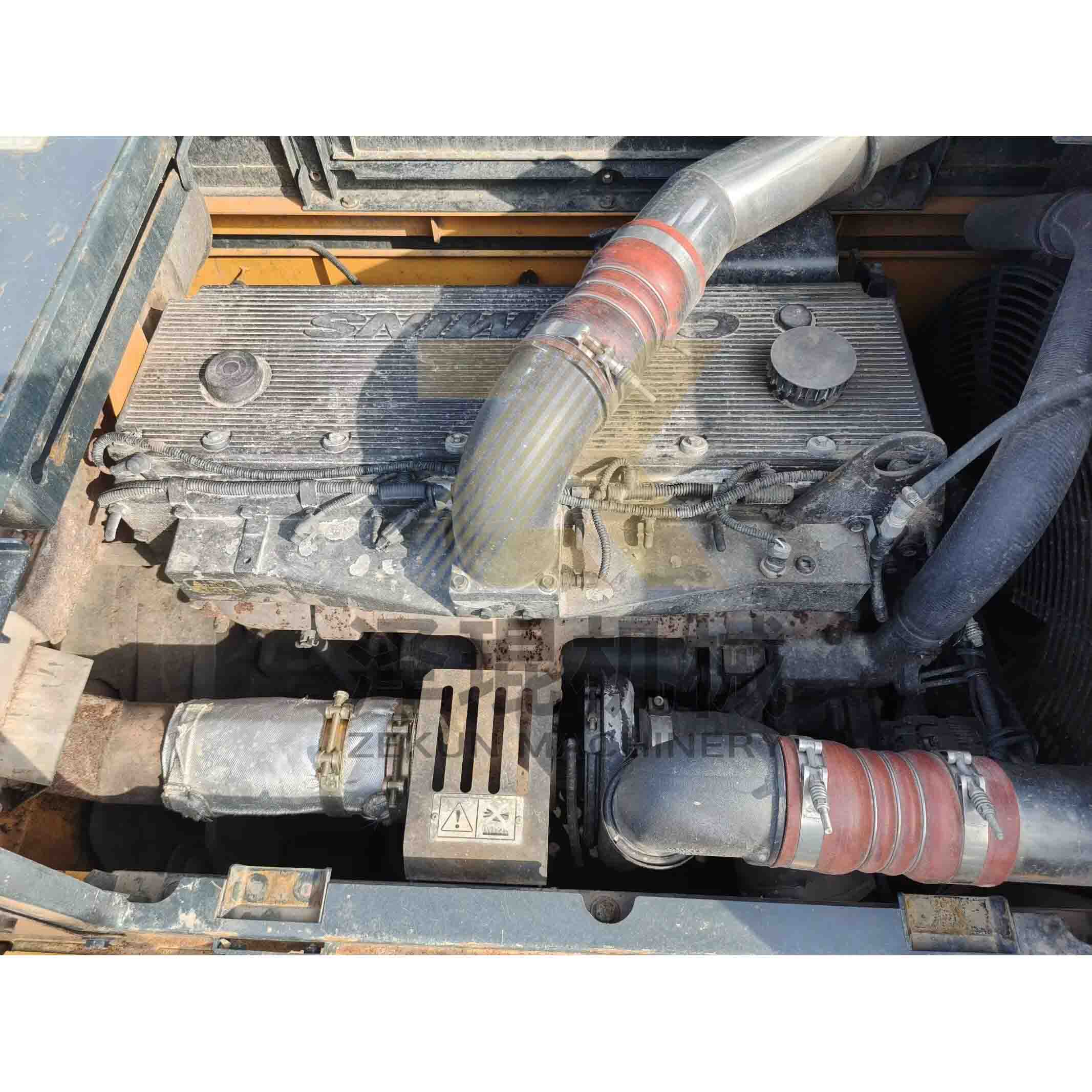 Used Hyundai 520-9VS 52Ton Excavator with Cummins Engine and Original Pump