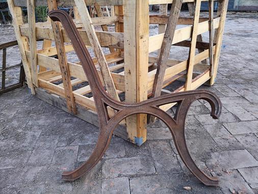 Buy cheap Wood Cast Iron Bench Ends Leg / Decoration Cast Iron Park Bench Parts from wholesalers