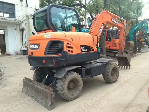 Buy cheap 2016 Year DX60W Doosan Mini Digger , Used Doosan Wheel Excavator For Sale from wholesalers