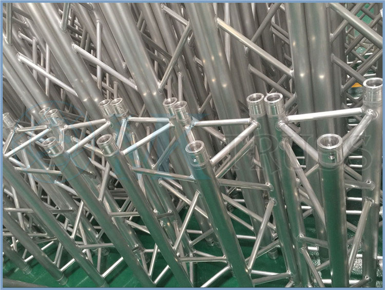 Top Performance Aluminum Box Truss Spigot for Stage Equipment Black and OEM Offered