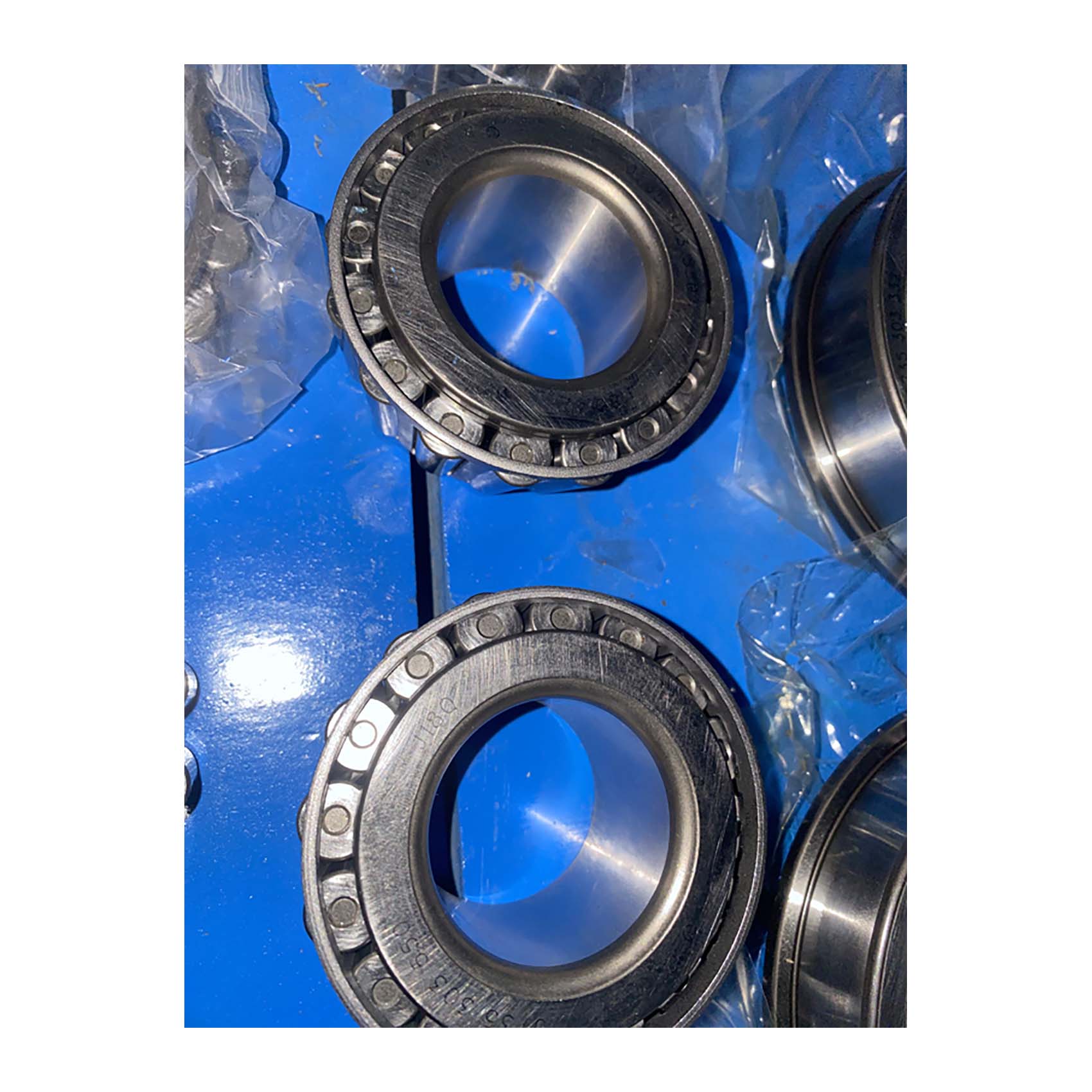 SINOTRUK Howo Gearbox Front Taper Roller Bearing 0735 303 550 for Commercial Vehicles