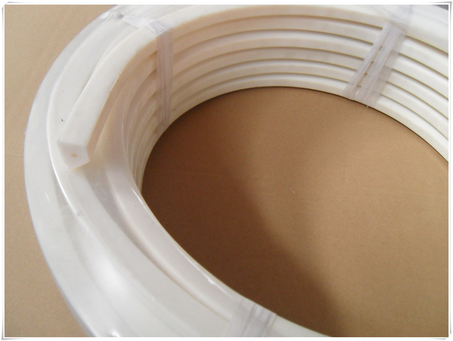 PU and PVC guide A for Guiding on the conveyor belts Transparent, hardness 70A to 80A