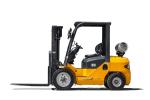 1.5 - 3.5ton Gas Powered Four Wheel Forklift , Heavy Equipment Forklift With