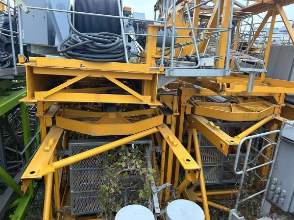 20 Years Zhonglian 7020-12 Tower Crane Needs Please Contact Me for Your