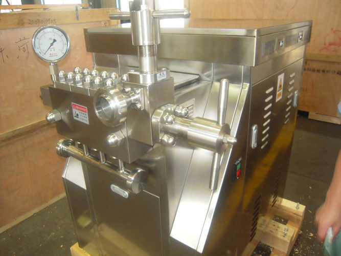 8000L/H Internal Tank Sanitary High Pressure Homogenizer