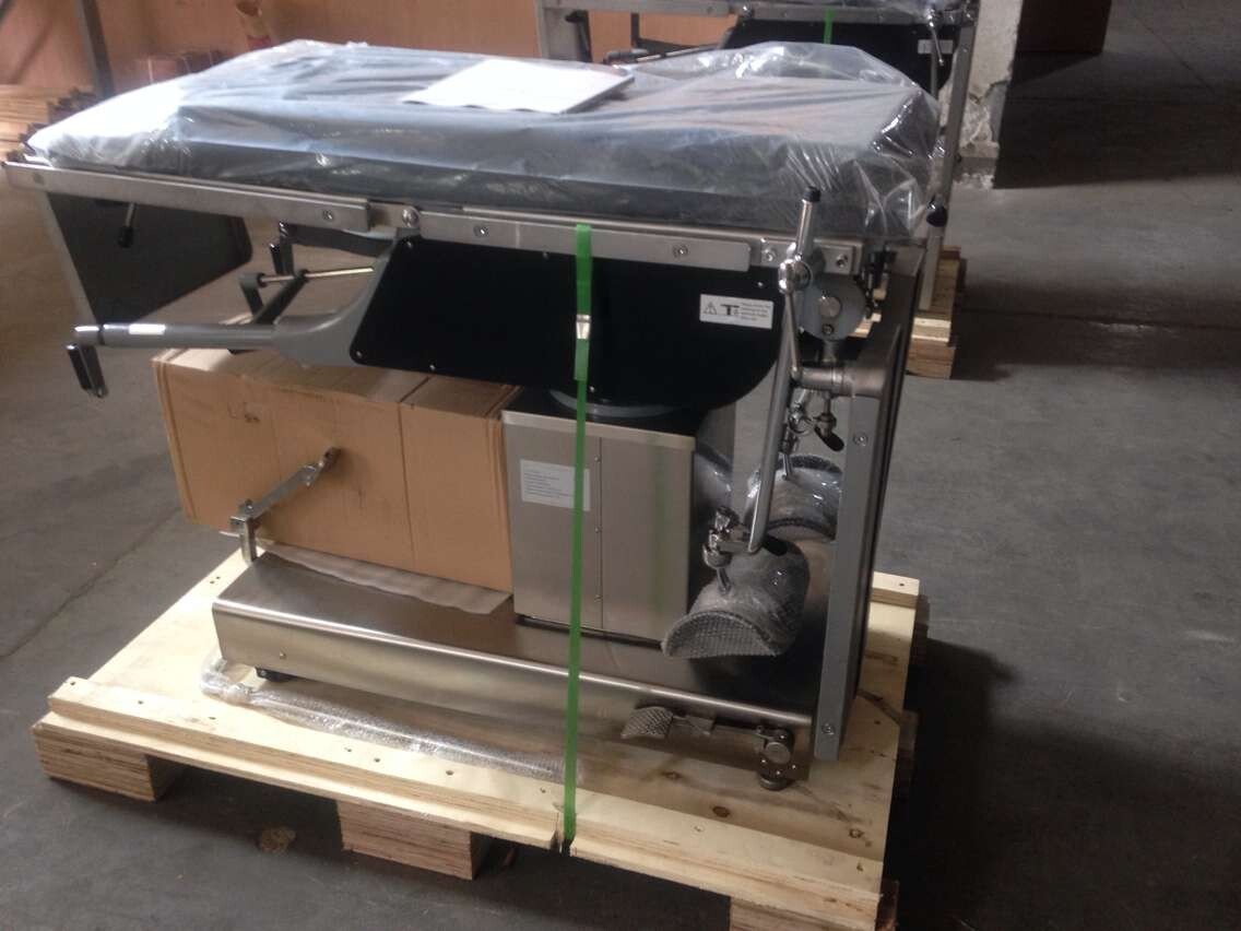 Manual 5 Function 304 Stainless Steel Hydraulic Operation Table With Movable Wheels