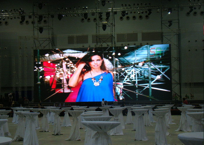 HD Pixel 5MM Mobile Led Advertising Screens 1/8 Scan Portable Video Led Display