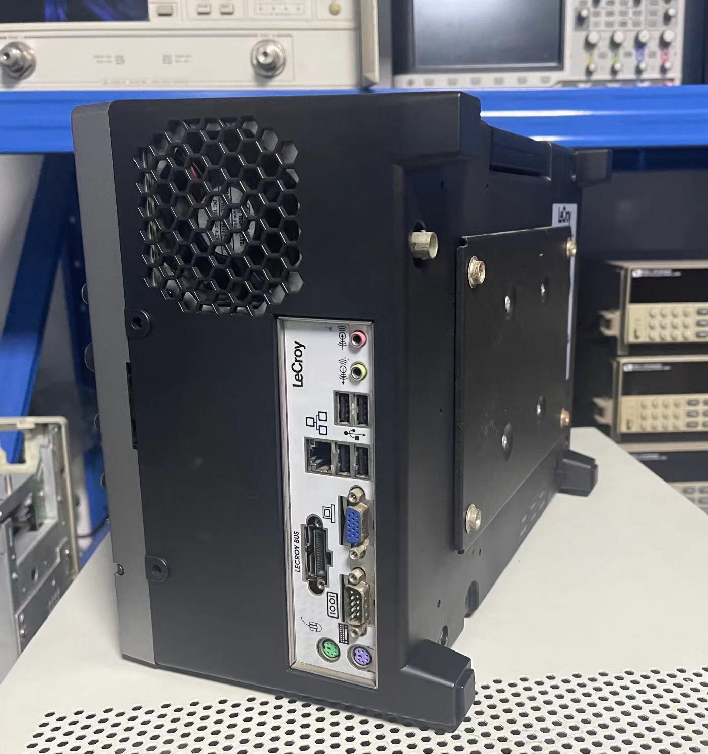 TELEDYNE LECROY WaveRunner 104Xi-A 1 GHz 4 Ch Oscilloscope With Bright 10.4" Display