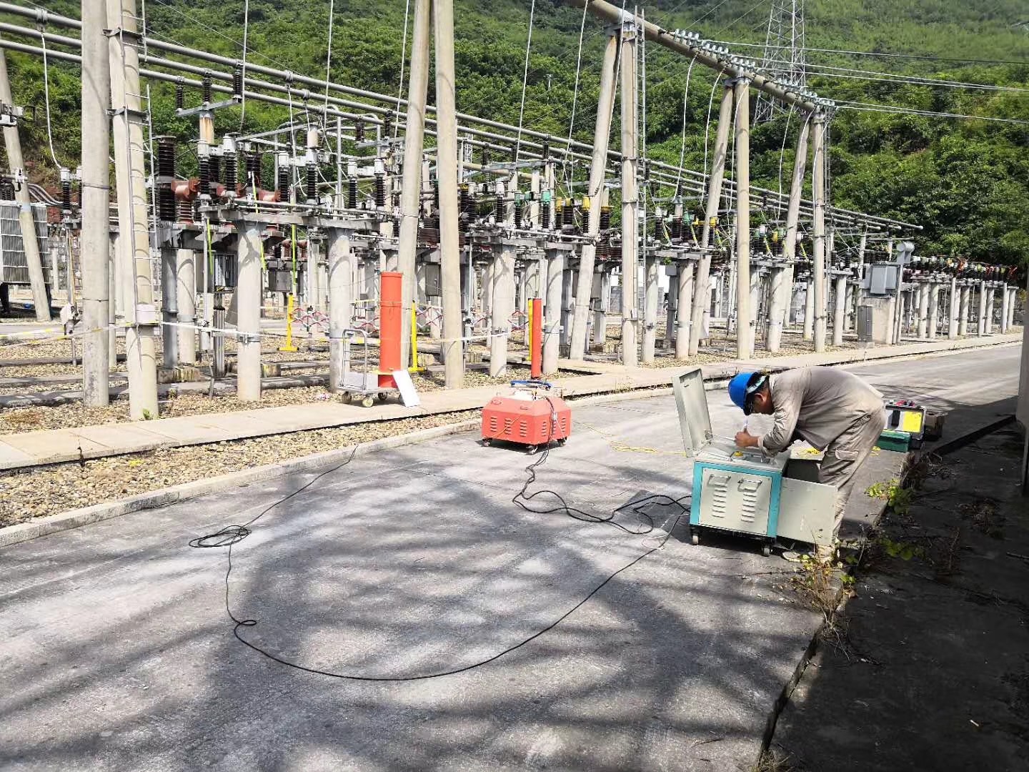 10 - 35KV Zinc Oxide Arrester MOA Energized Test Equipment Anti Interference
