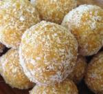 P110 Small Type Protein Ball Rolling Machine