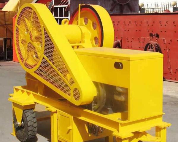 Buy cheap Gold Ore Mobile Crushing Plant , Jaw Rock Flexible Diesel Engine Crusher from wholesalers