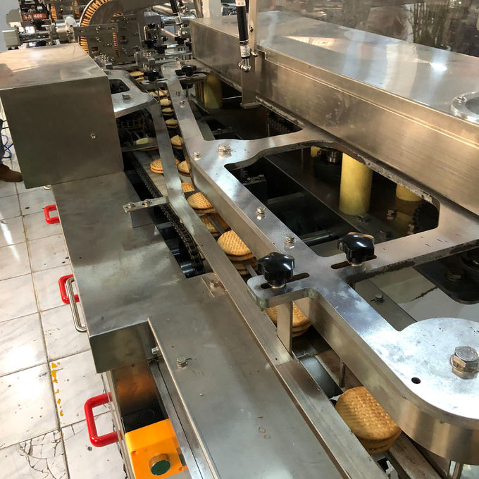 High Speed 304 SS Filling Jam Chocolate Automatic Sandwich Biscuit Machine