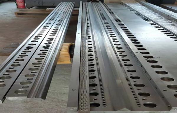 Buy cheap Stainless Steel High Strength Spunbond Spinneret Strip Resistant Pressure from wholesalers