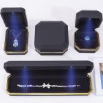 Handmade Plastic Velvet Jewelry Packaging Box for Bracelet Earrings Pendant