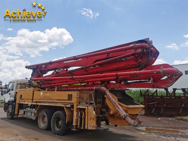Quality M46-5 Concrete Putzmeister Used Pumps Truck Mounted Lightweight for sale