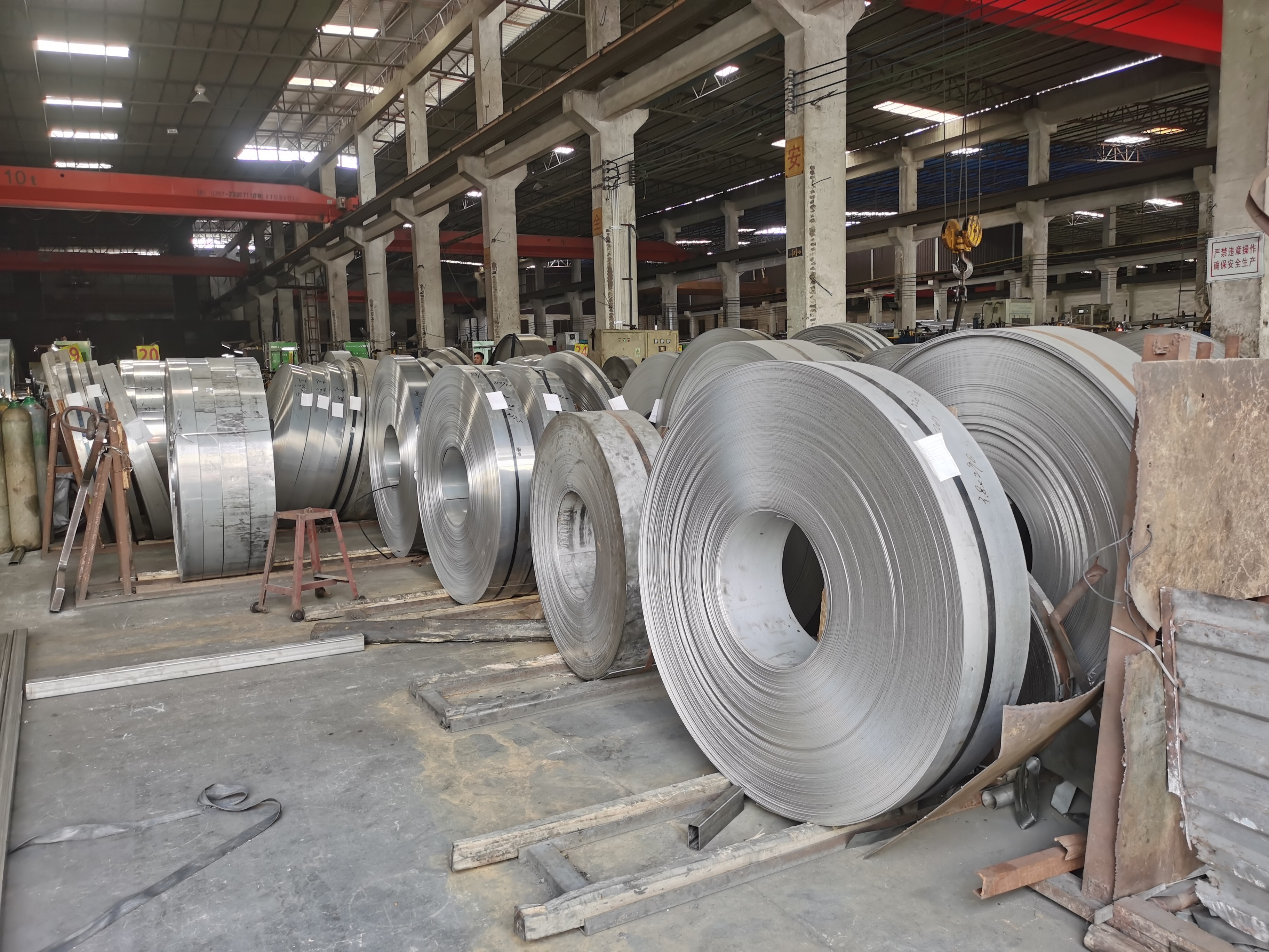 JIS Cold Rolled Stainless Steel Strip Coil 302 S30210 12Cr18Ni9 SUS302 12X18H9 1.431 2b Finish 40mm 50mm
