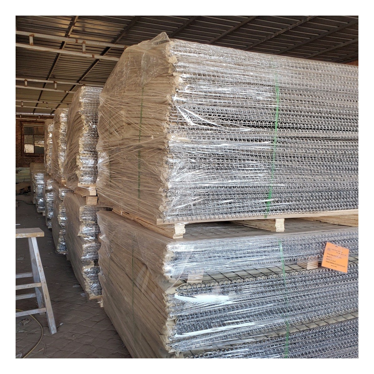 Factory Supply Green Defensive Barrier Wholesale Welding Wire Mesh Sand Barrier Wall Bastion