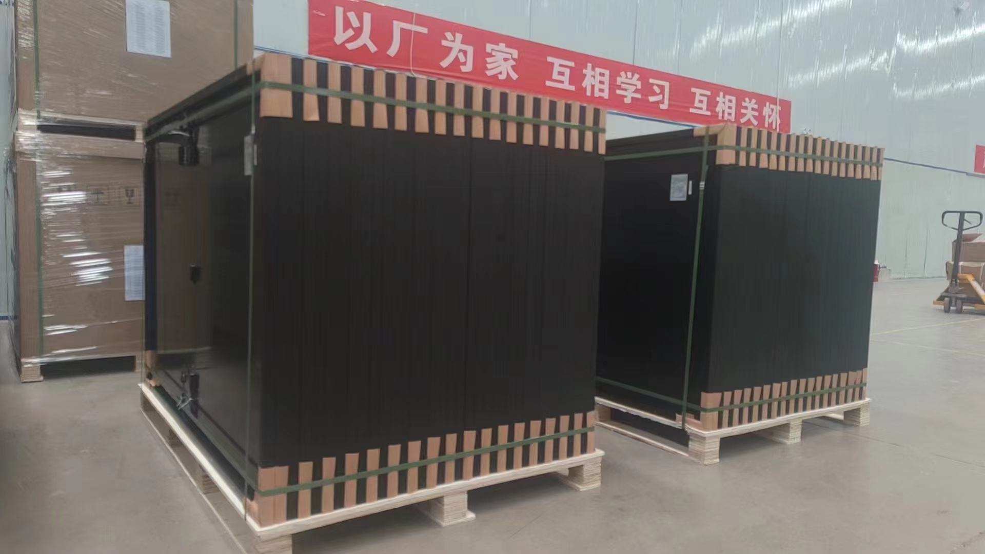 High efficient mono photovoltaic half cut solar panels solar power module all black 390w solar panel