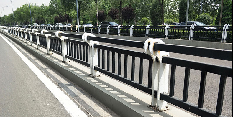 Road Safety Steel Barrier Bridge Guardrail For Traffic Road Standard AASHTO M-180