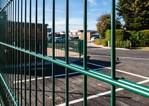 Buy cheap Green/Black/Gray Color Double Loop Fence 1.5-3.0mm Post Thickness from wholesalers