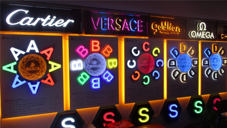 Hot style products Luminous signs acrylic letter Customized Size Customized Color 3D illuminated letter Suitable for indoor