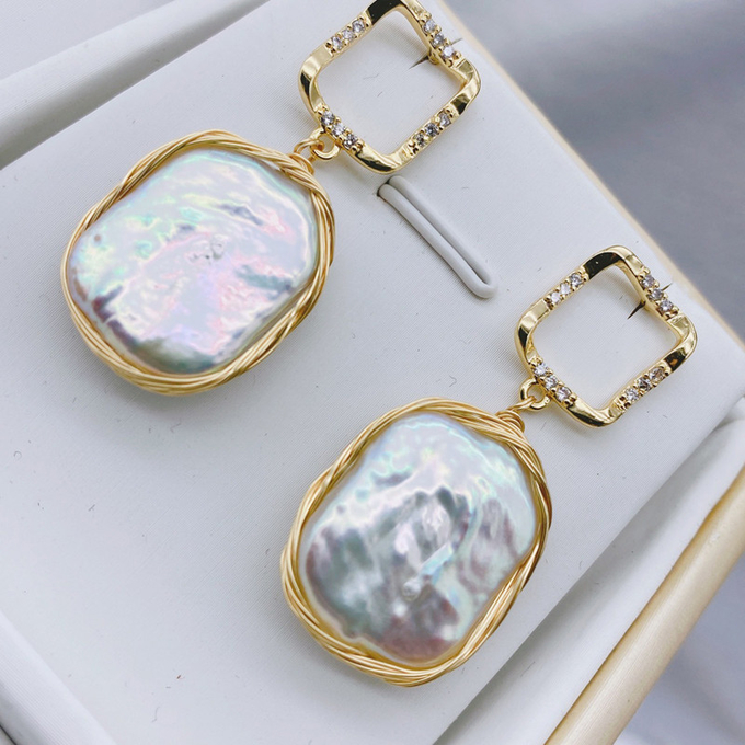 Natural Baroque Pearl Earring Hot Irregular Pearl Earrings for Women Baroque Simulated Pearl Charms Statement Earrings