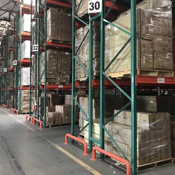 Buy cheap Custom Heavy Duty Warehouse Storage Racks Cold Room American Teardrop Standard Pallet Rack from wholesalers