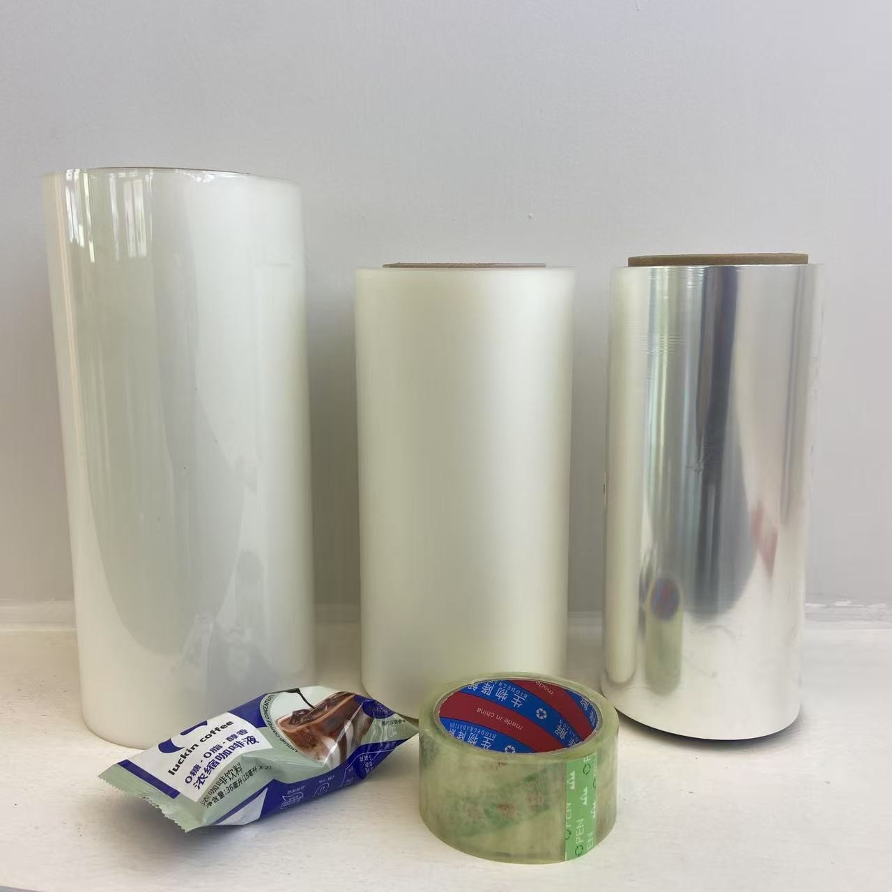 20u 23u 25u 28u Polypropylene BOPP Film With Logo Color Printed Packing Tape