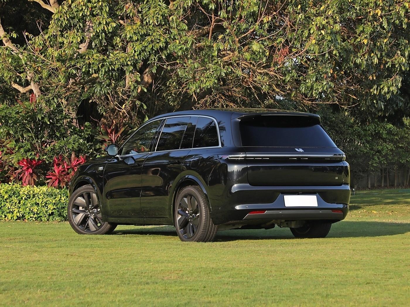 Lixiang L8 Max in Stock Large SUV Hybrid Electric Vehicle Li L8 Car 1.5T