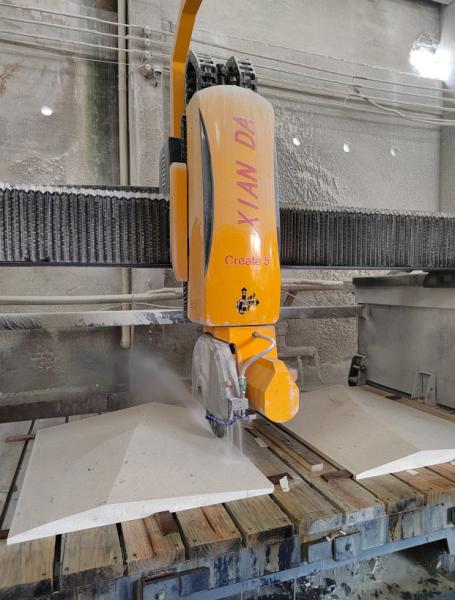 Xianda Brand Italian System 5 Axis CNC Bridge Saw Automatic Marble Granite
