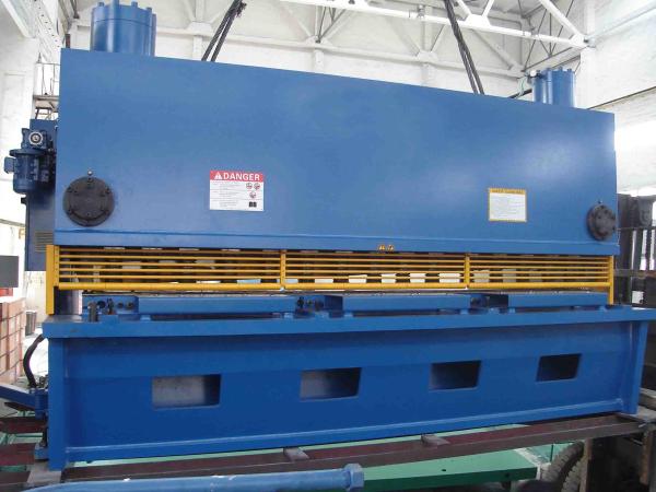 Buy cheap 20mm Thickness Hydraulic Sheet Metal Guillotine Shear / Automatic Shearing Machine from wholesalers