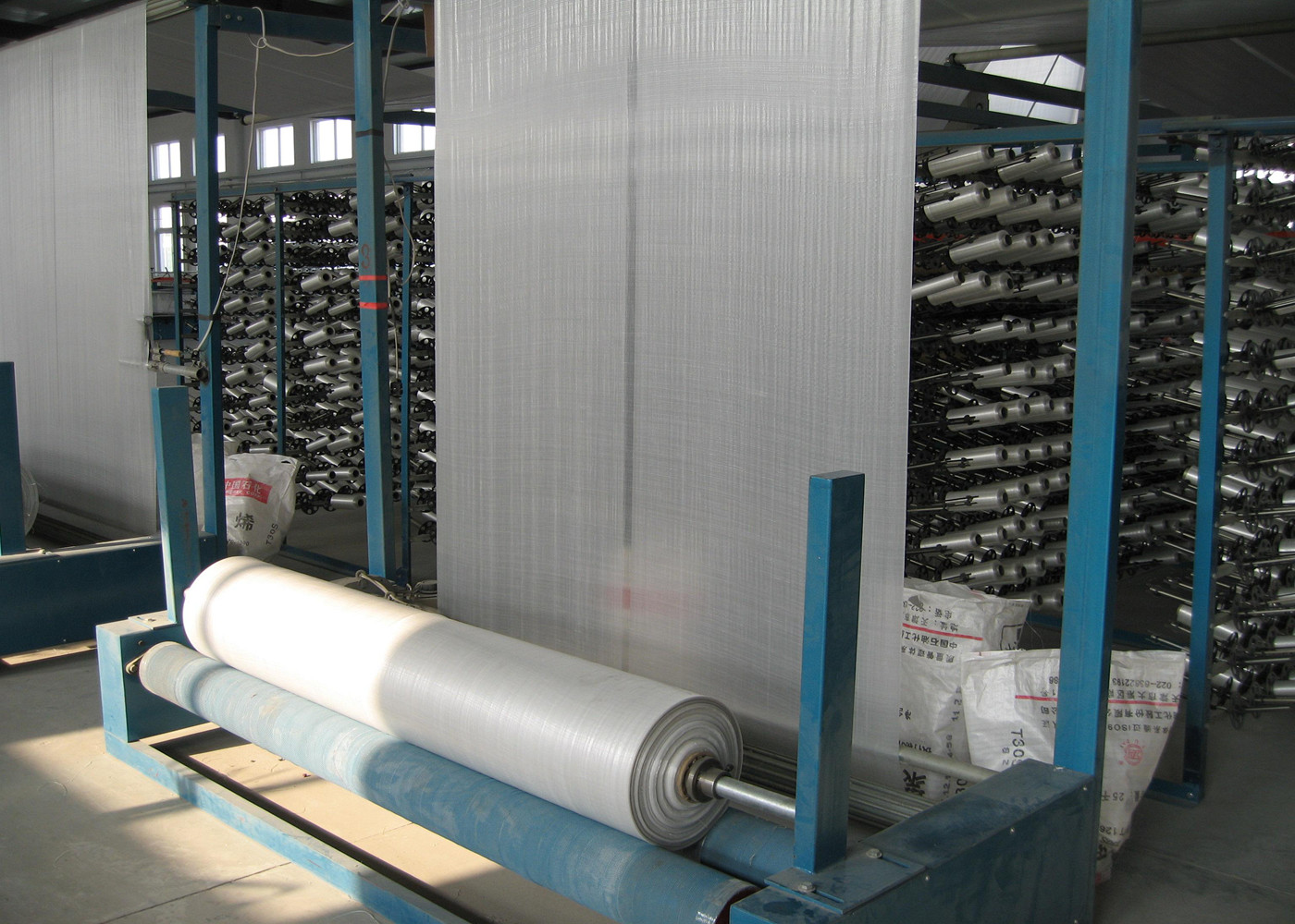 High Strength Woven Polypropylene Fabric Rolls For Woven PP Feed Bags Making