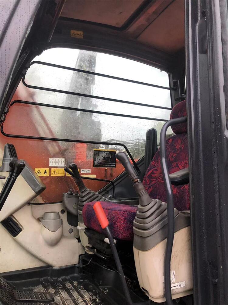 Original Hydraulic Cylinder 6 Ton Crawler Excavator Hitachi Zx60 for Construction